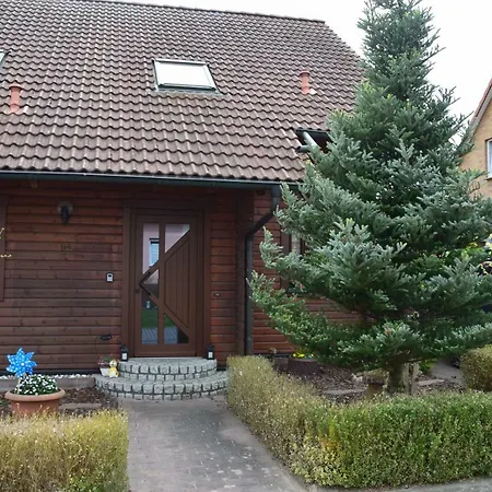 Fuenfeichener Weg 16 Apartment Eisenhuettenstadt Exterior photo